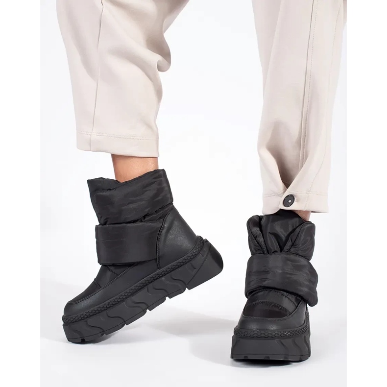 Seastar Schwarze isolierte Damen-Schneestiefel mit dicker Sohle 1