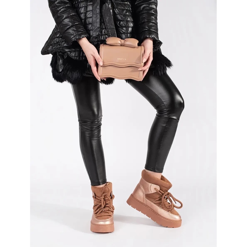 Braune Damen-Schneestiefel zum Schnüren mit dicker Sohle 1