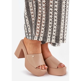 Damen -Öko -Leder -Pantoffeln für Frauen auf der Post- und Khaki -Plattform beige 1