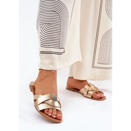 Flat -Frauen -Flip -Flops mit Verflechtung goldenen Streifen 2