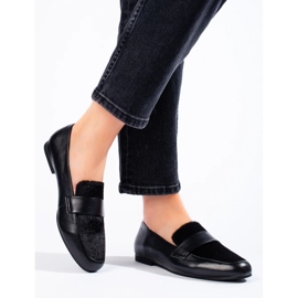 Schwarze Schuhe mit Fell 2