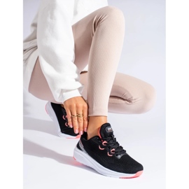 Sportschuhe auf der DK-Plattform schwarz 4