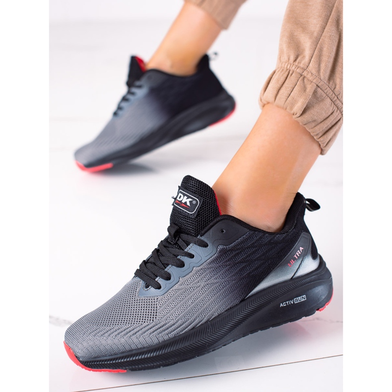 DK Leichte Sportschuhe schwarz 1