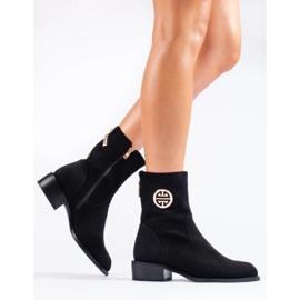 Hohe Damenstiefel aus schwarzem Wildleder 2