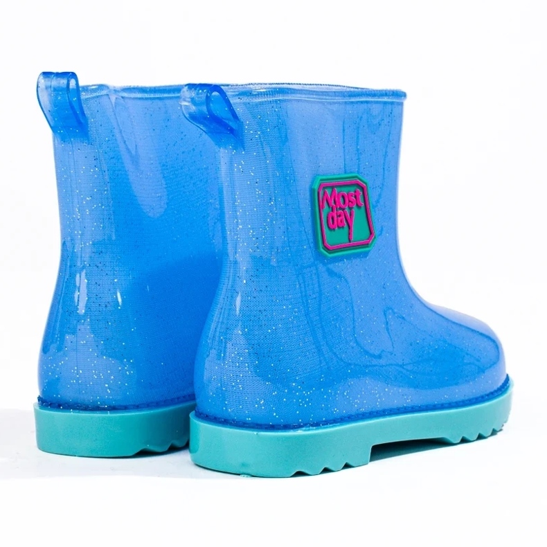 Blaue Gummistiefel für einen Jungen 1