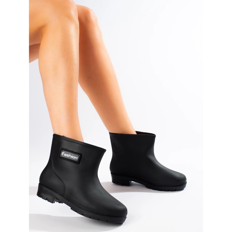 Niedrige schwarze Damen-Gummistiefel 1