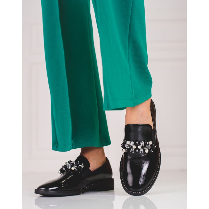 Damenherren aus Lackleder mit Verzierung, schwarz 2