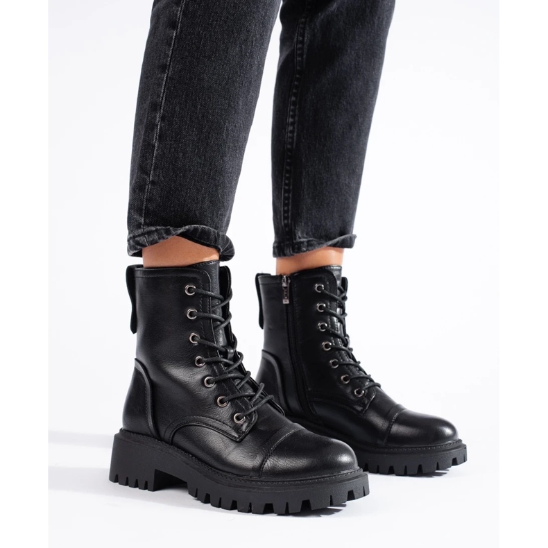 Schwarze Damenbaggies aus ökologischem Leder 1