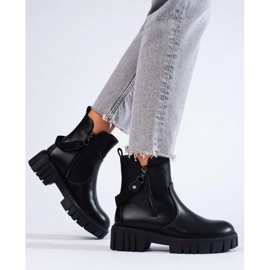 Schwarze Damentaschen mit Ornament 1