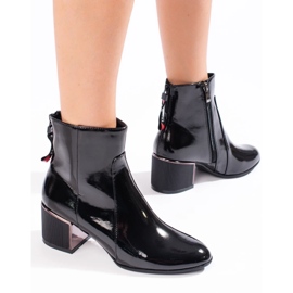 Schwarze Lackstiefeletten für Damen 2