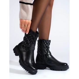 Arbeiterinnen mit Quilten schwarz 2