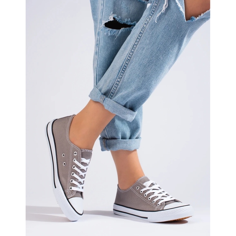 Klassische graue Shelovet Sneakers 1