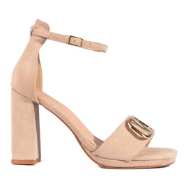 Beige Damensandalen mit hohem Absatz von Vinceza 2