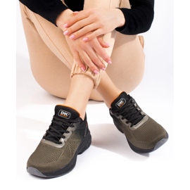 Damen-Sportschuhe aus schwarzem Textil DK 4