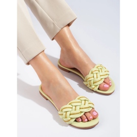 Elegante limettenfarbene Hausschuhe für Damen mit einer Kette von Shelovet grün 2