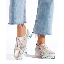 Damen-Lederschuhe mit buntem Plateau Shelvt golden 2