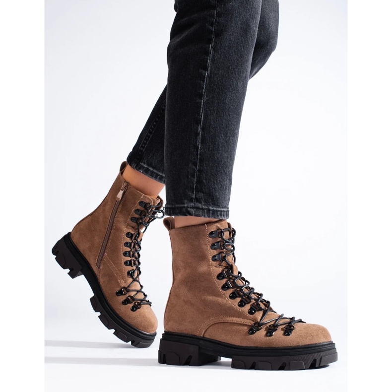 Braune Arbeiterstiefel aus Wildleder mit Schnürung von Vinceza beige 2