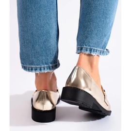 Silberne Damenschuhe 1