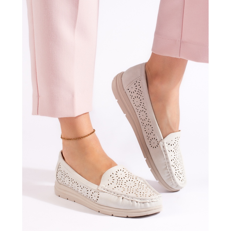 Weiße, durchbrochene Mokassins für Damen 2