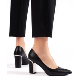 Schwarze Damenpumps mit hohen Absätzen 2