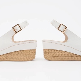 Weiße Espadrille-Sandalen mit niedrigem Keilabsatz 1