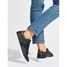 Schwarze Damen-Sportschuhe 1