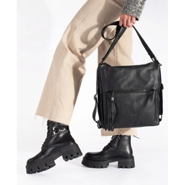 Schwarze Lederstiefel mit dicker Sohle 2