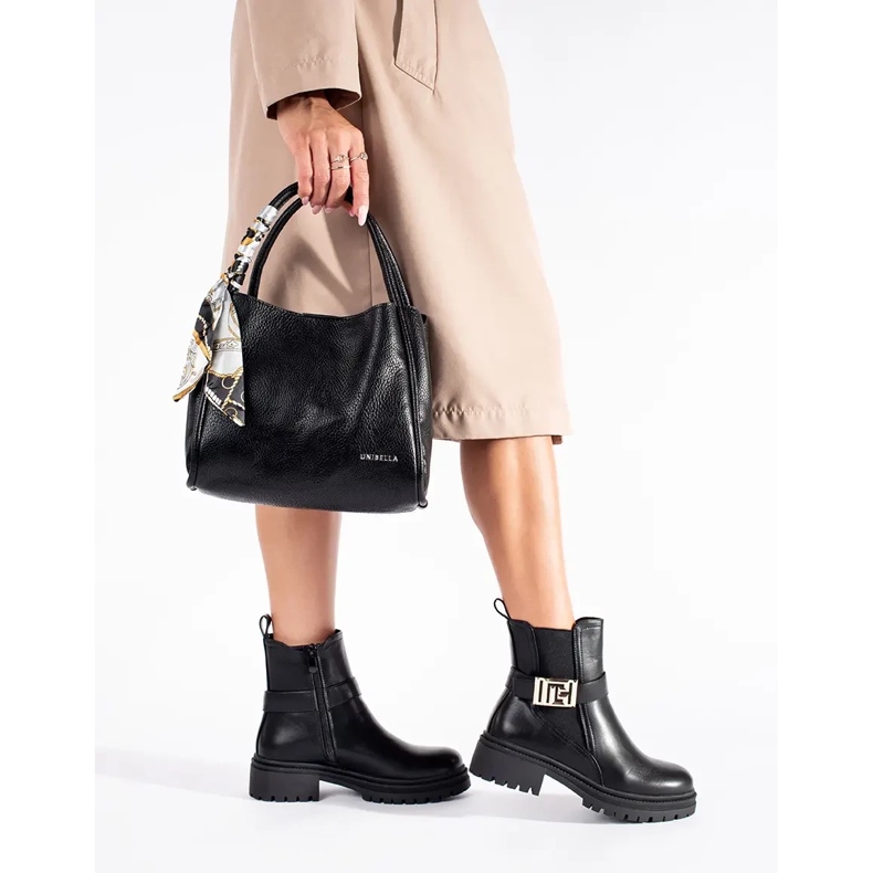 Seastar Schwarze klassische Stiefeletten mit dekorativem Riemen 1