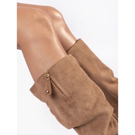 Damen-Keilstiefel aus beigem Wildleder 1