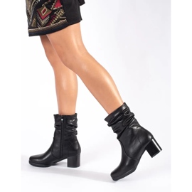 Damen-Stiefeletten aus schwarzem Leder in Knitteroptik von Sergio Leone 1