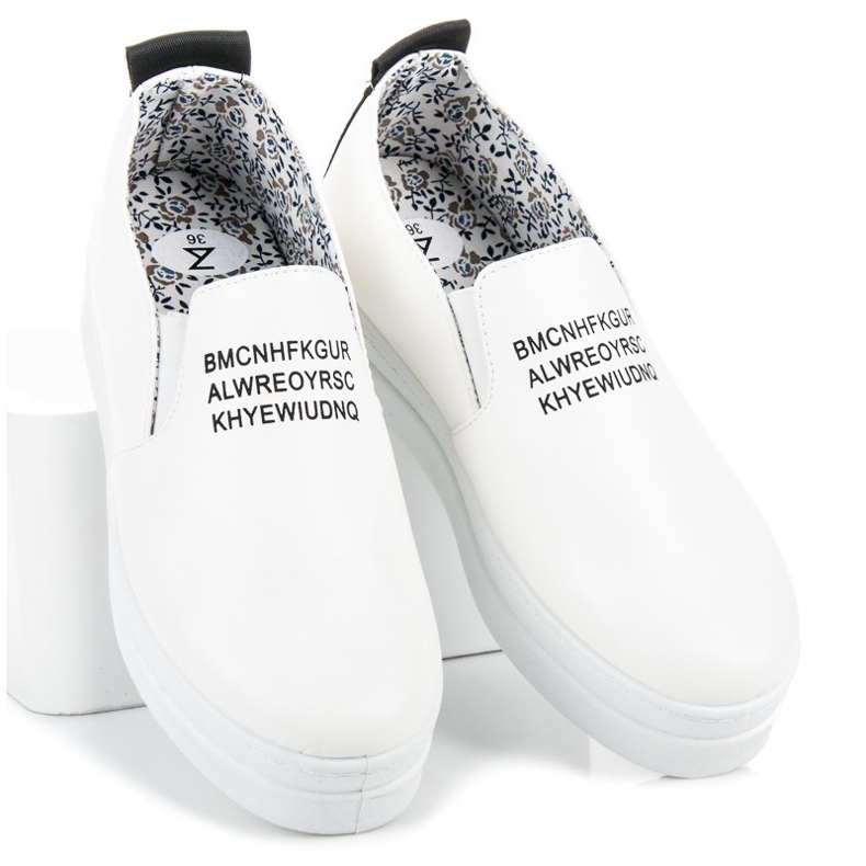 Mckeylor Slip-On-Sneakers auf der Plattform weiß 1