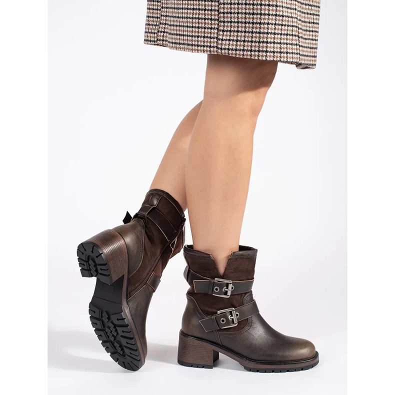 Braune Damenstiefeletten mit hohen Absätzen und Schnallen 1