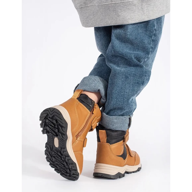 Isolierte Jungenstiefelette mit Klettverschluss braun 1