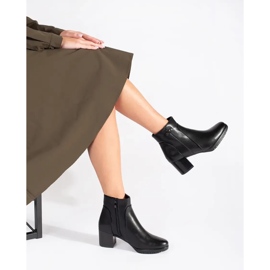 Schwarze Stiefeletten mit hohen Absätzen von Sergio Leone 1