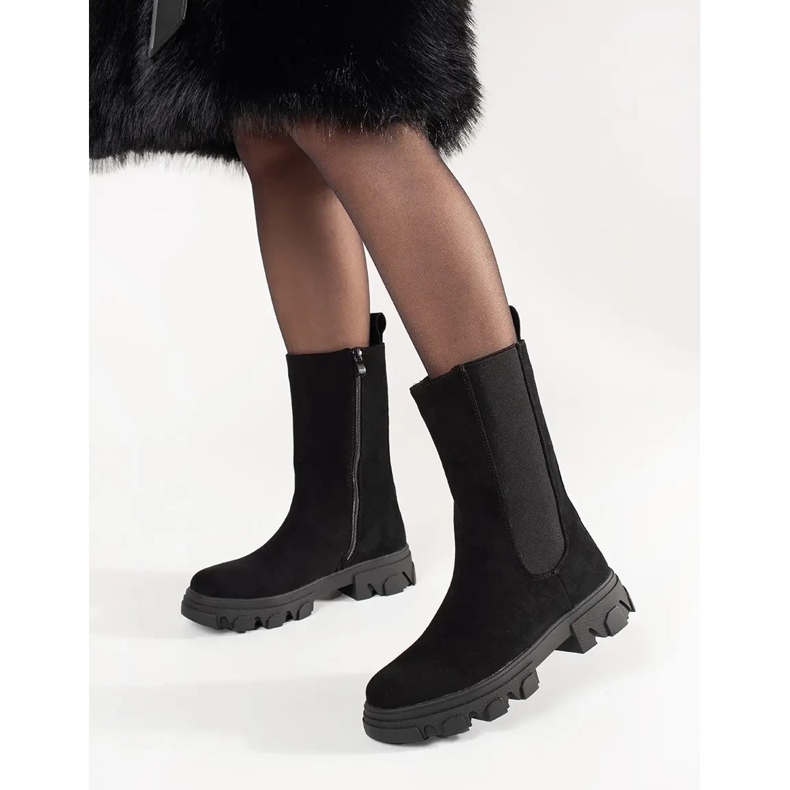 Schwarze Wildleder -Chelsea -Stiefel 1