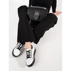 Goodin Leder weiß und schwarze Turnschuhe auf einer dicken Sohle 2