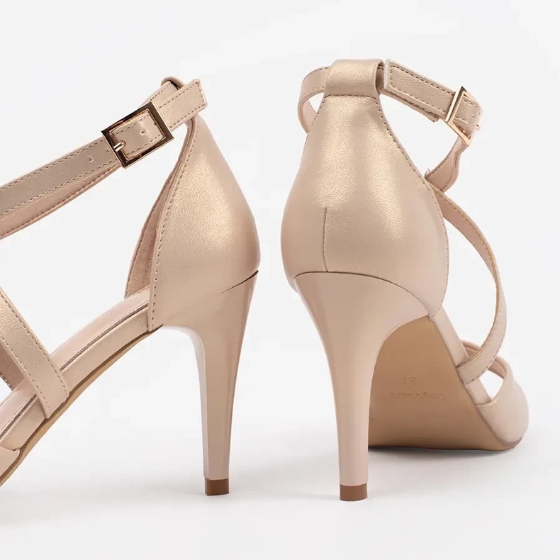 Frauensandalen auf Sergio Leone Pearl Heels beige 2