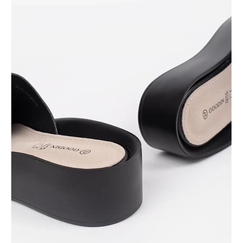 Goodin Schwarze Damen-Flip-Flops mit Kette 1