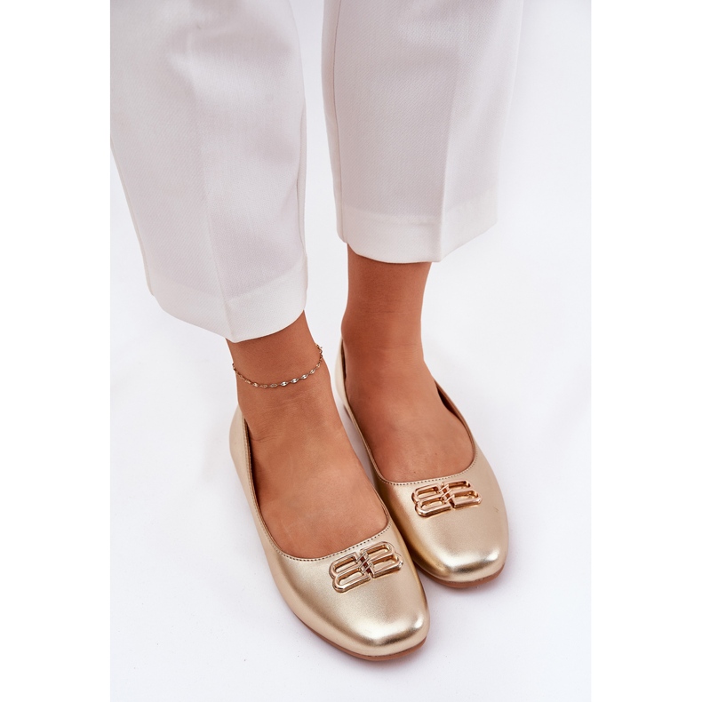 Elegante Frauen -Ballerinas mit einem Vinceza PLN 62206 Golden 2