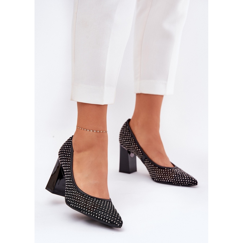 Dekorierte Maschenpumpen am Vinceza 62211 Black Post schwarz 2