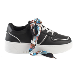 Schwarze Damen-Sneaker mit Band gebunden 3