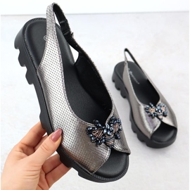 Potocki Frauensandalen auf der Plattform perforiert metallische Silbertocki SZ12610 1
