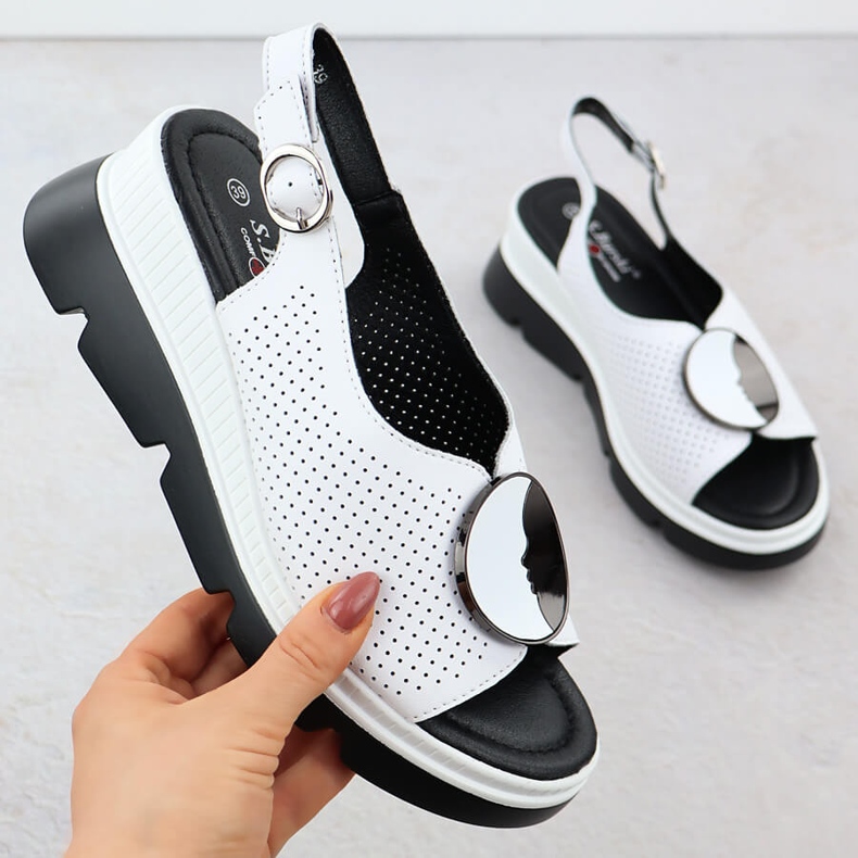 S.Barski Frauen Ledersandalen für offene Arbeiten Białe S. Barski LR51-788 weiß 1