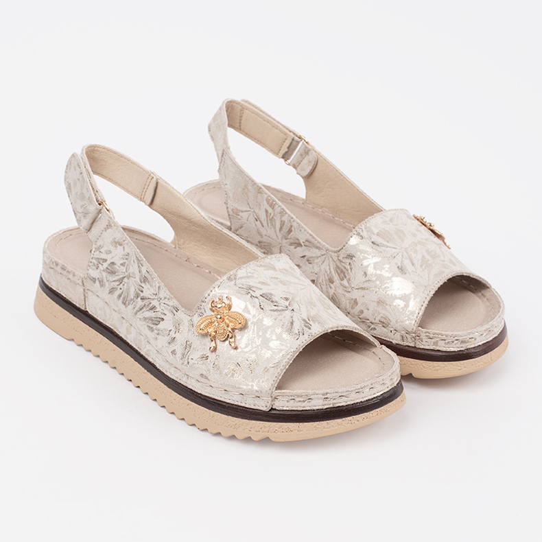 Goodin Leichte beige Sandalen auf der Plattform mit einem Stift 1