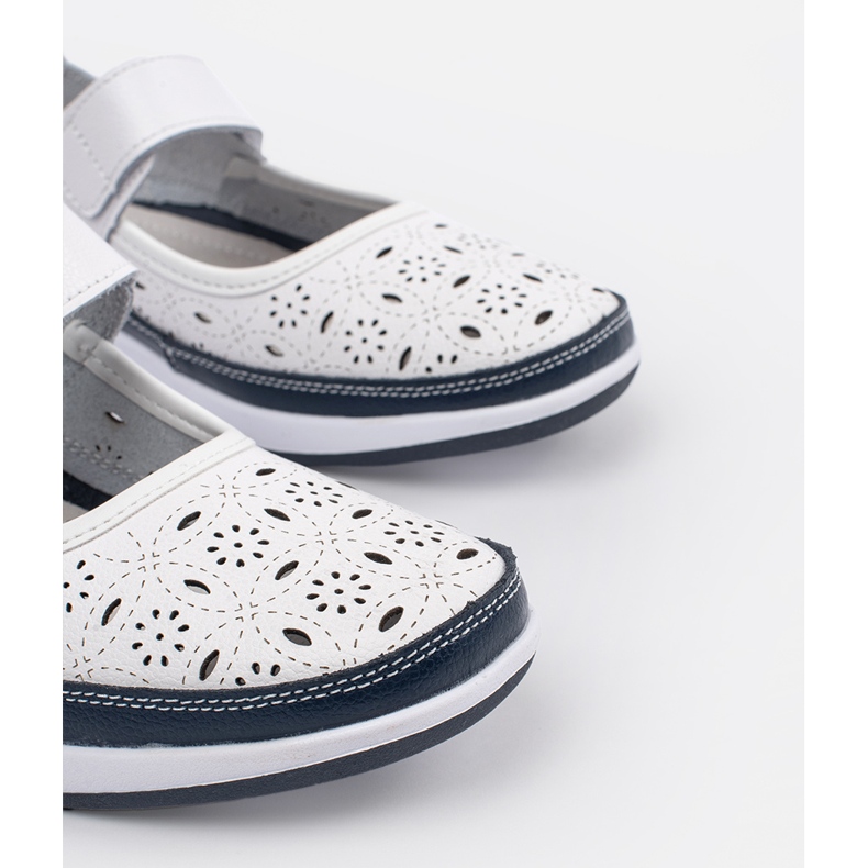 Goodin Fallen gelassene weiße und dunkelblaue Ledersandalen fallen 2