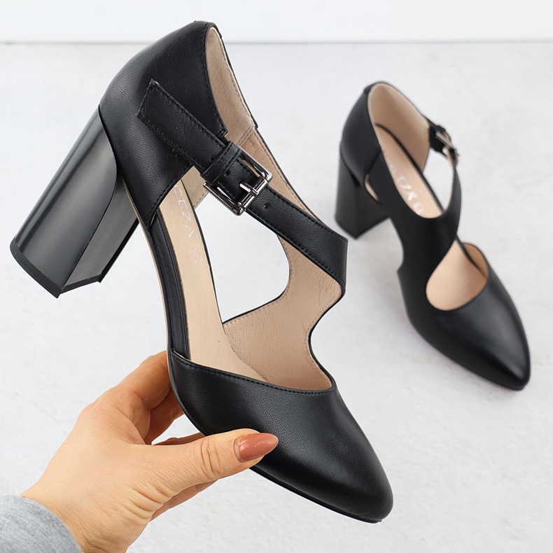 Lederpumpen auf den Säulenschuhen mit schwarzem Vinceza 91133 Streifen 1