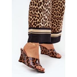 Lackierter Frauen Flip Flops Brauner Leopard -Leopardendruck 2