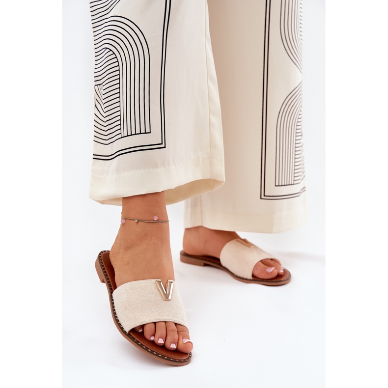 Flach -getötete Frauen -Flip -Flops mit dekorativen Details Beige 2