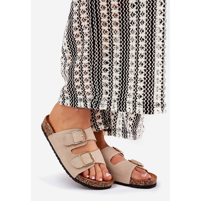 Damenflip Flops auf einer Korkplattform mit goldenen Klemmen Beige 1