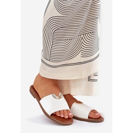 Öko -Leder -Frauen -Pantoffeln mit dekorativen weißen Details 1